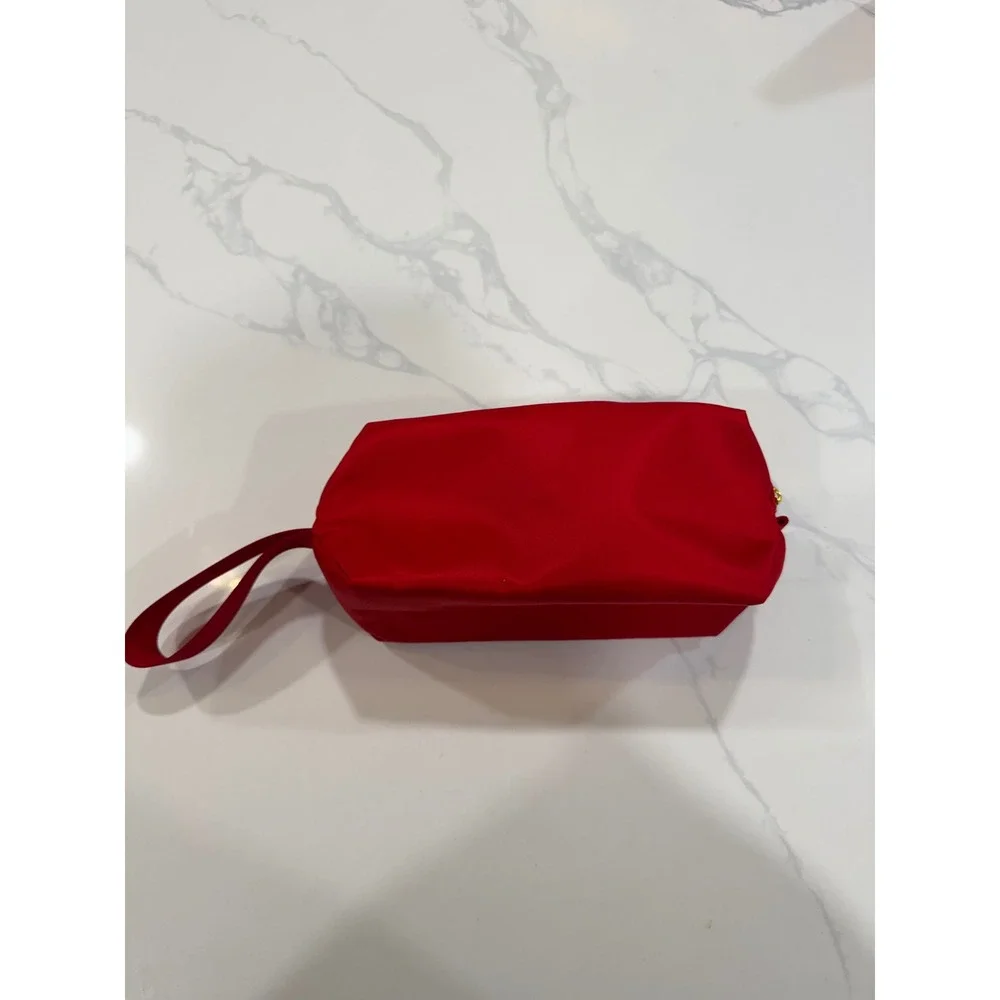 Burberry details brand